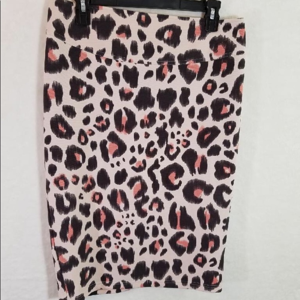 Kardashian Kollection Skirt Size Large